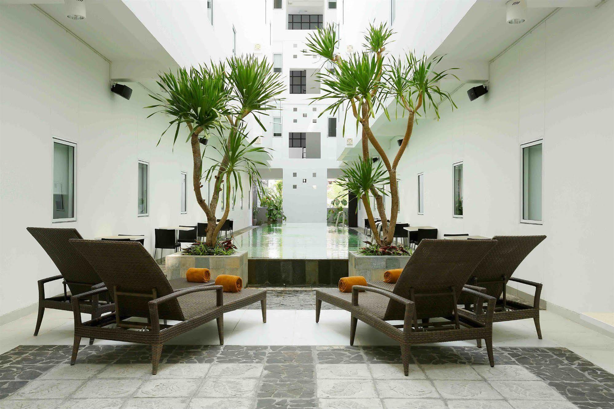 Amaris Hotel Sunset Road - Bali Kuta Lombok Exteriér fotografie
